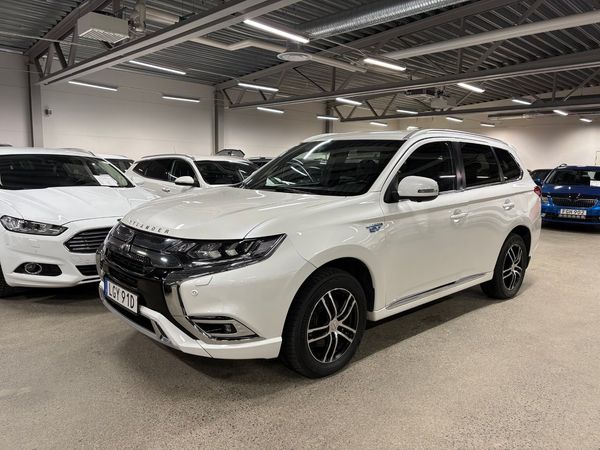 Mitsubishi Outlander PHEV CVT Business X 360 Kam Drag - 2020