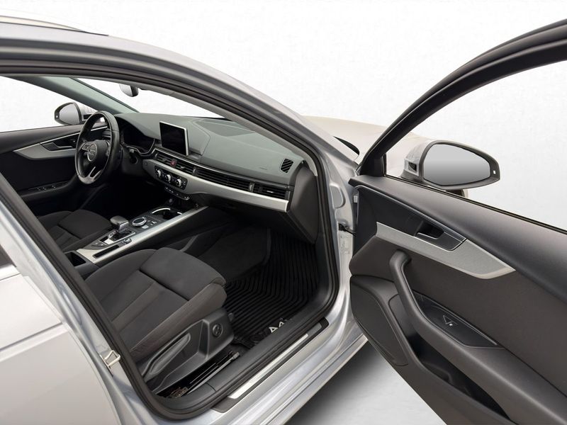 Audi A4 bild 17