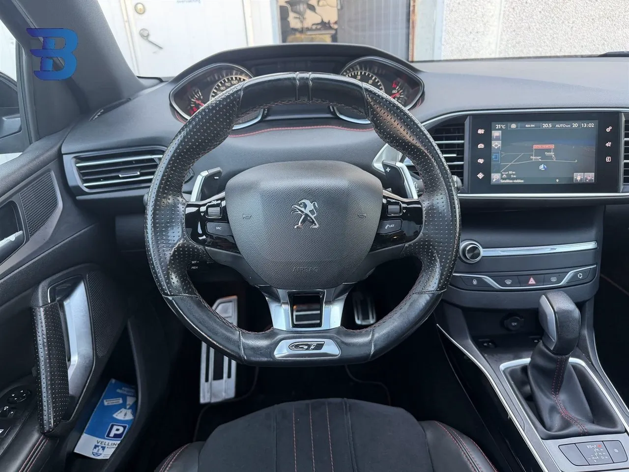 Vehicle image 13