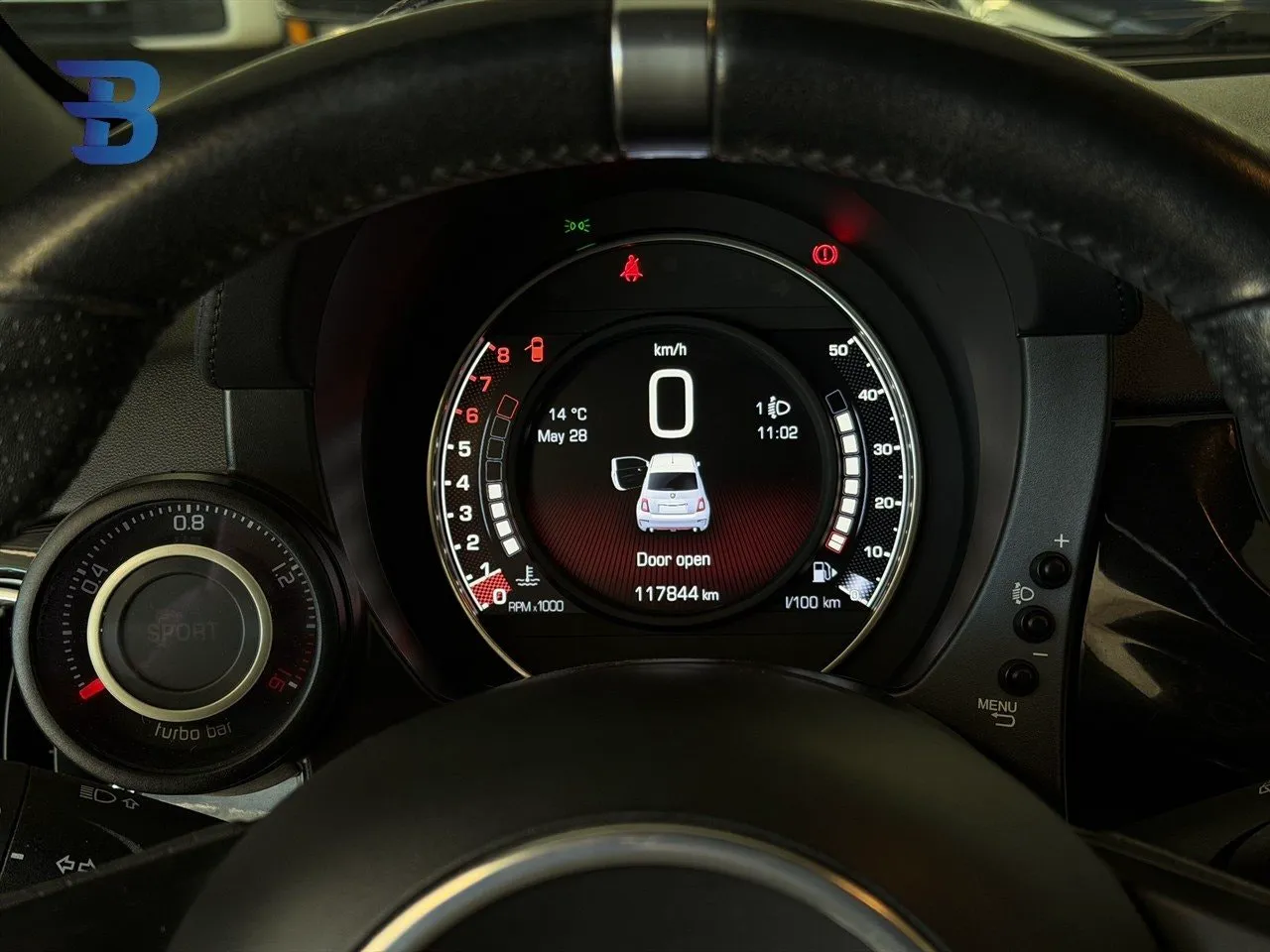 Vehicle image 13
