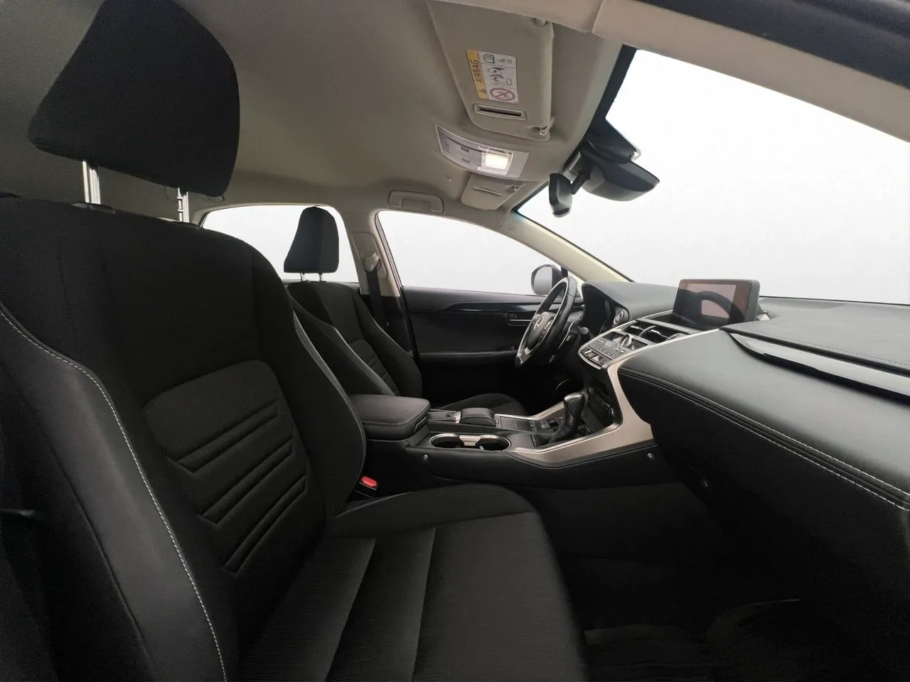 Vehicle image 25