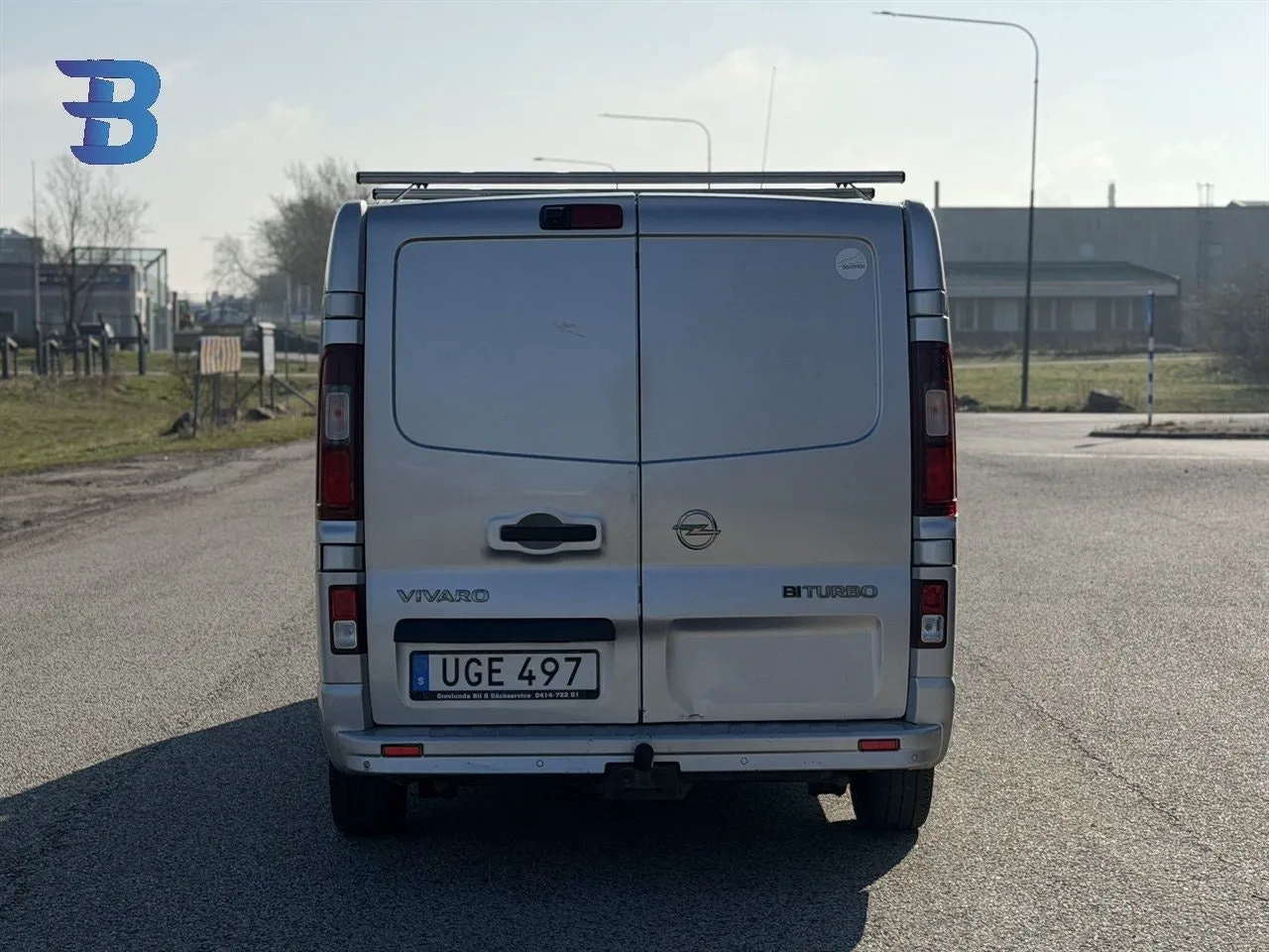 Vehicle image 16