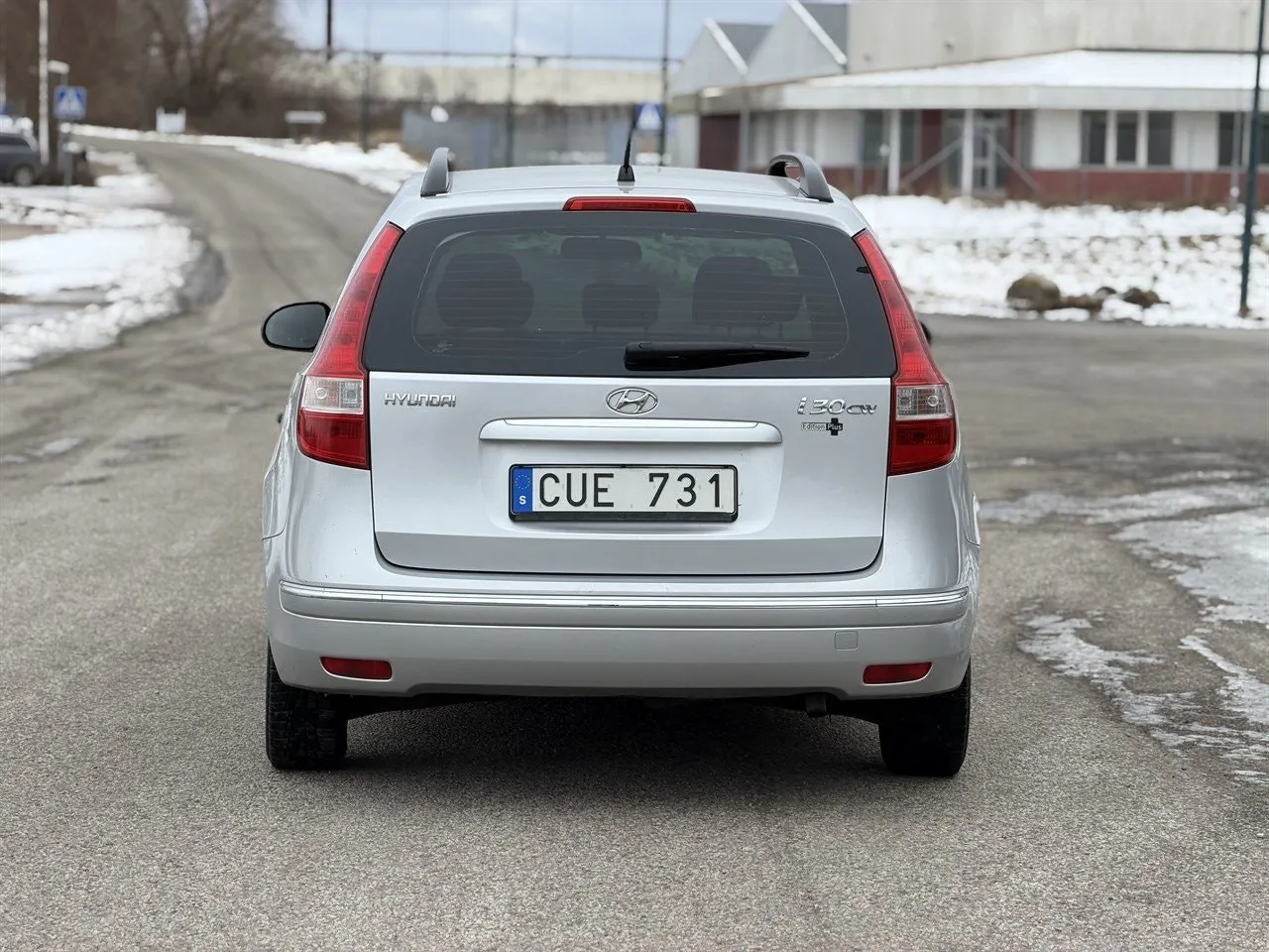 Vehicle image 14