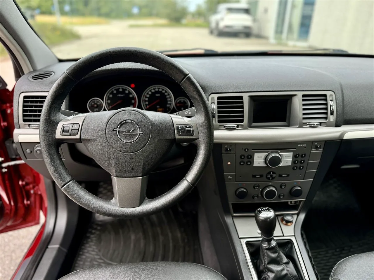Vehicle image 8