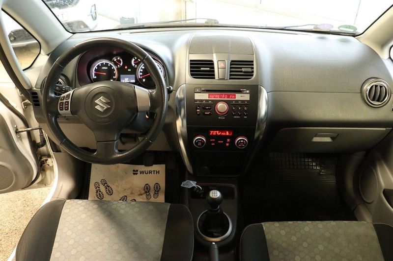 Suzuki SX4 bild 8