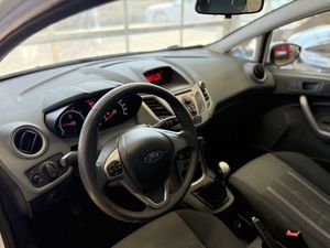Ford Fiesta bild 6