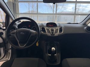 Ford Fiesta bild 8