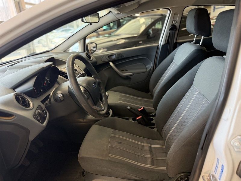 Ford Fiesta bild 5