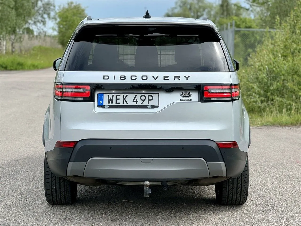 Vehicle image 18