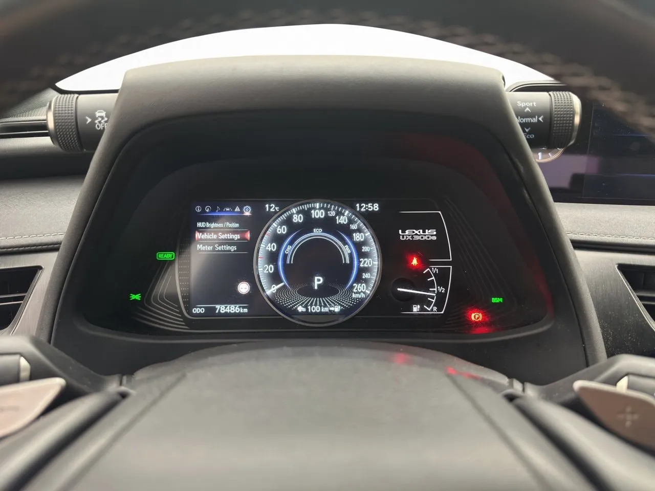Vehicle image 16