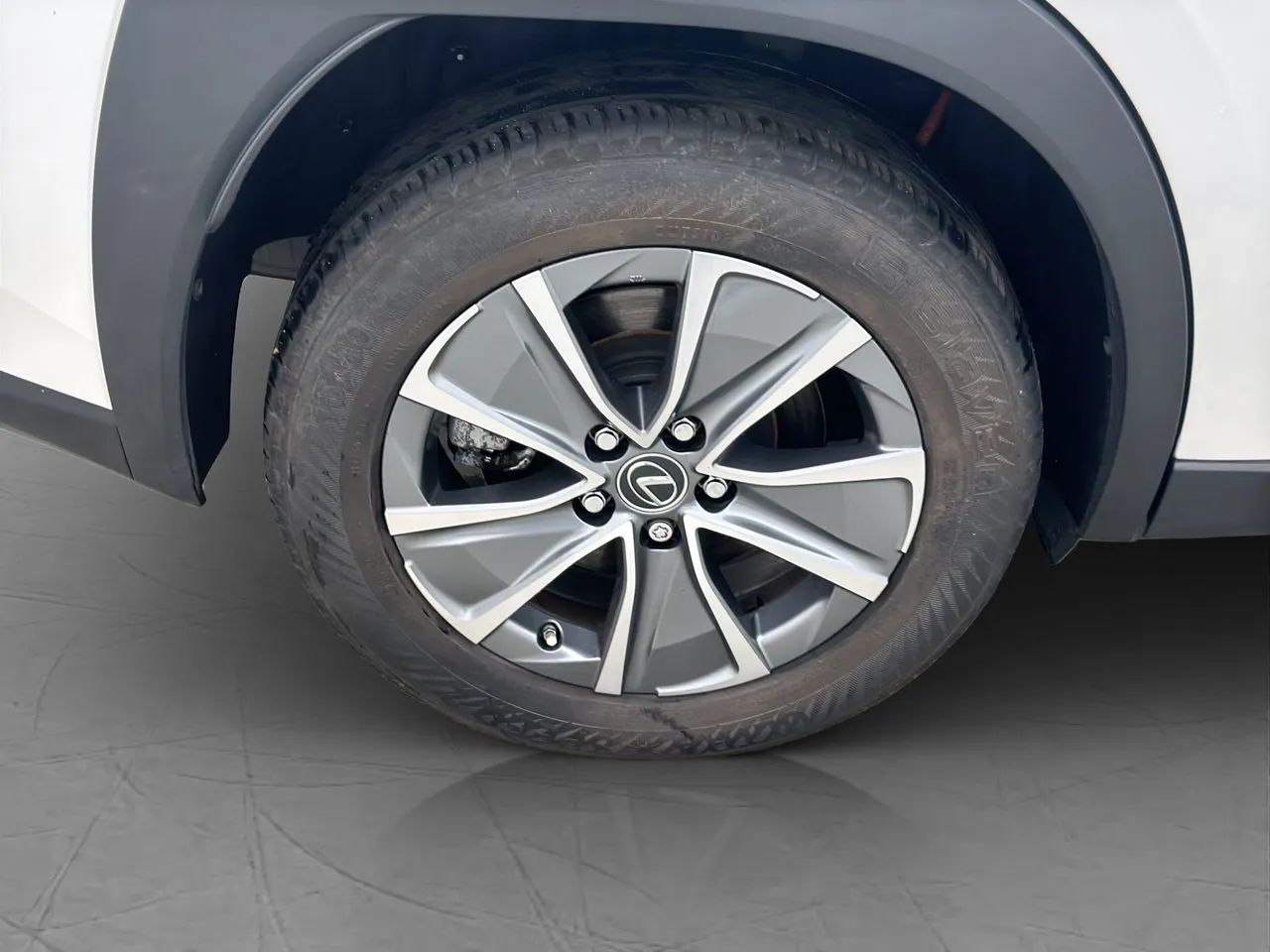 Vehicle image 33