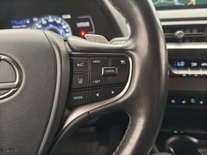 Lexus UX bild 19
