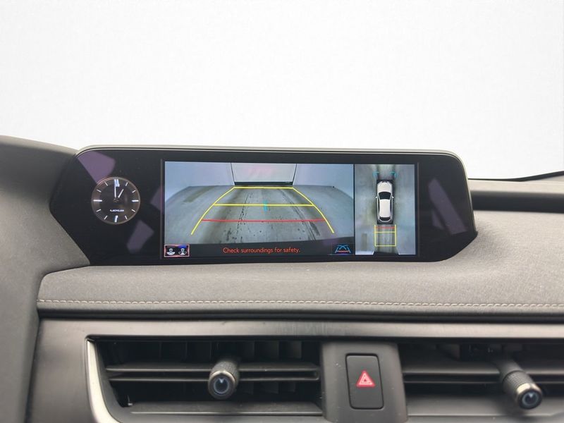 Lexus UX bild 20