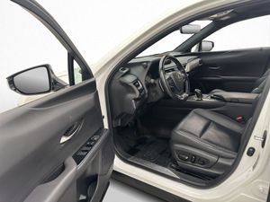 Lexus UX bild 12