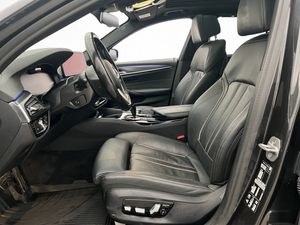 BMW 530 bild 10