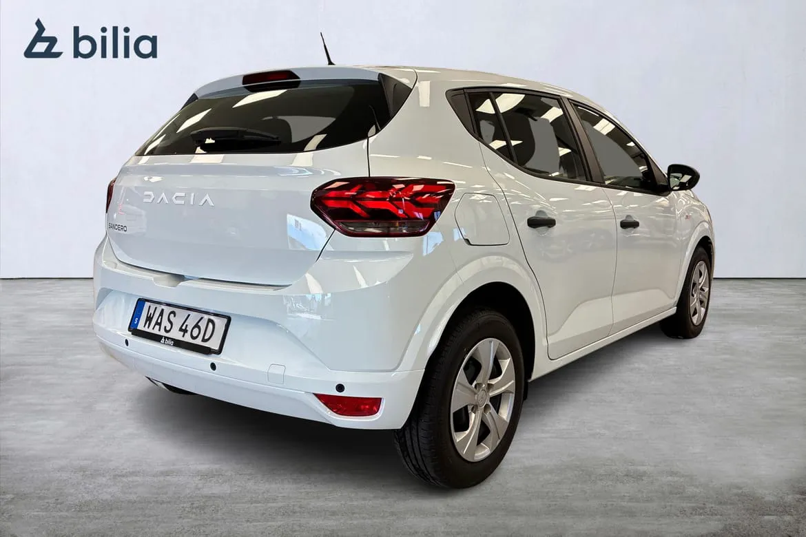 Vehicle image 18