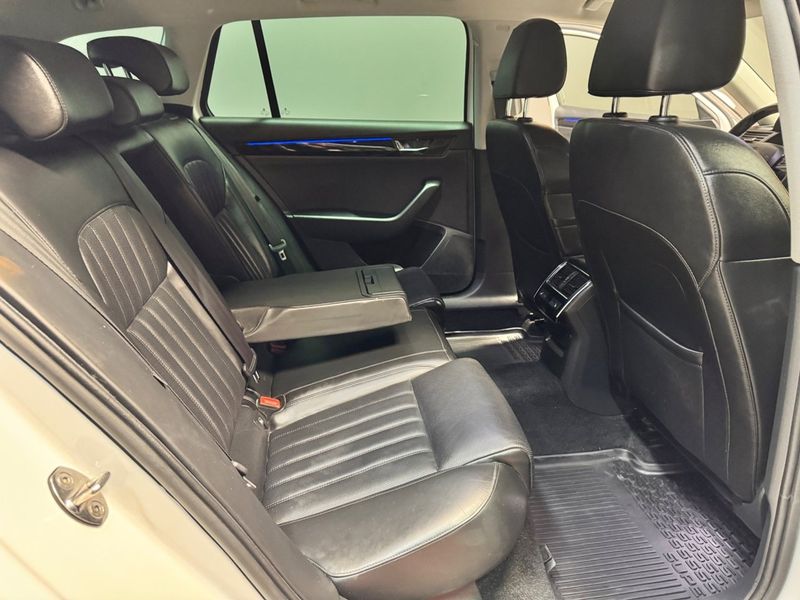 Skoda Superb bild 16