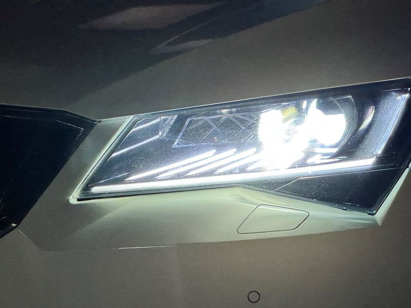 Skoda Superb bild 7