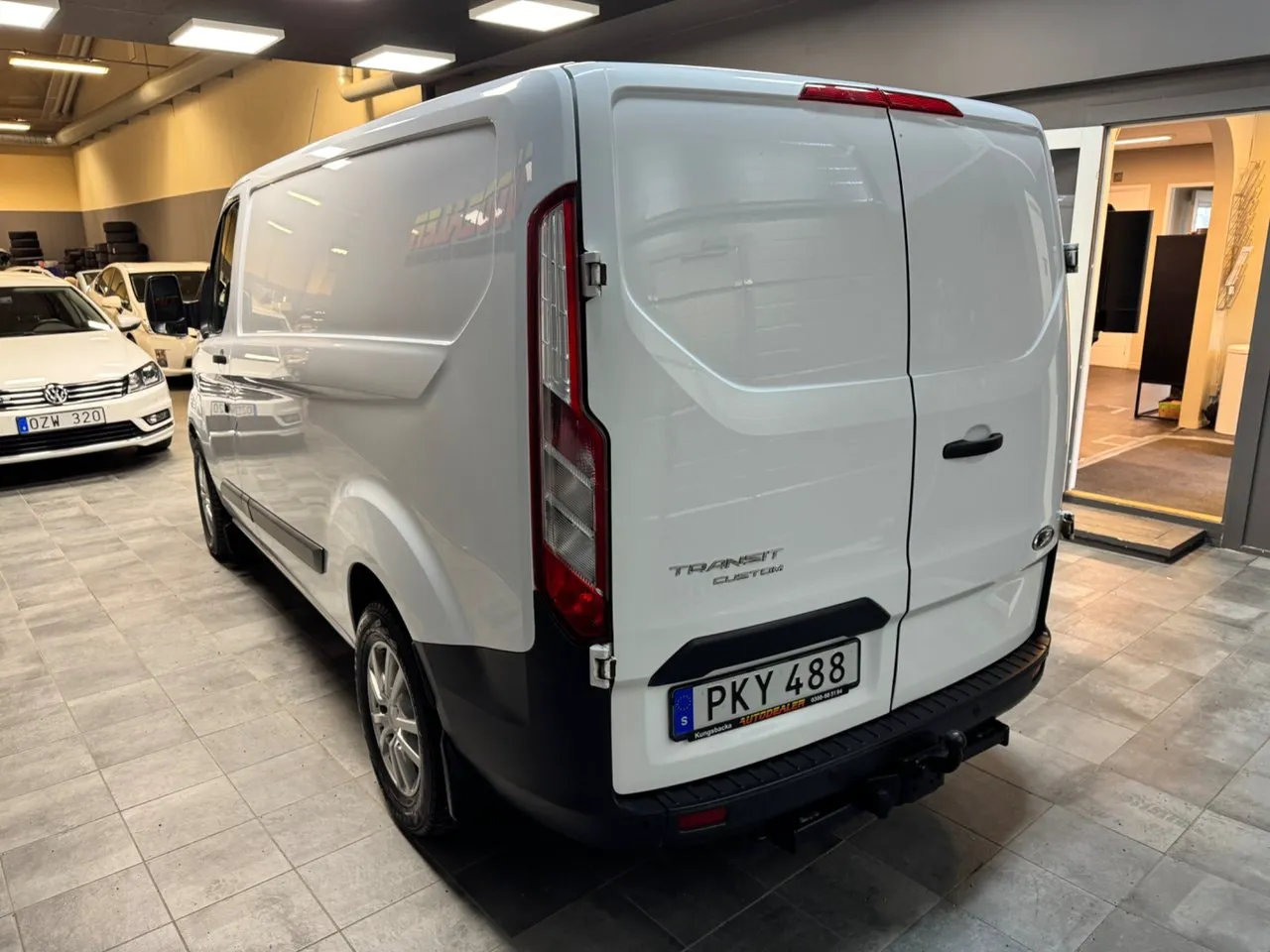 Vehicle image 3