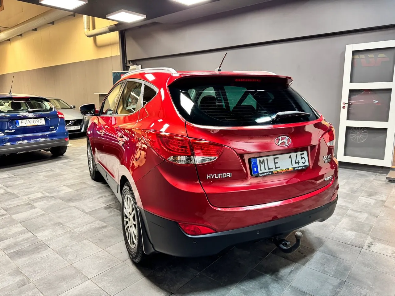 Vehicle image 3