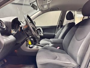 Toyota RAV4 bild 9