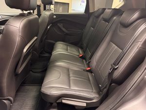 Ford Kuga bild 8