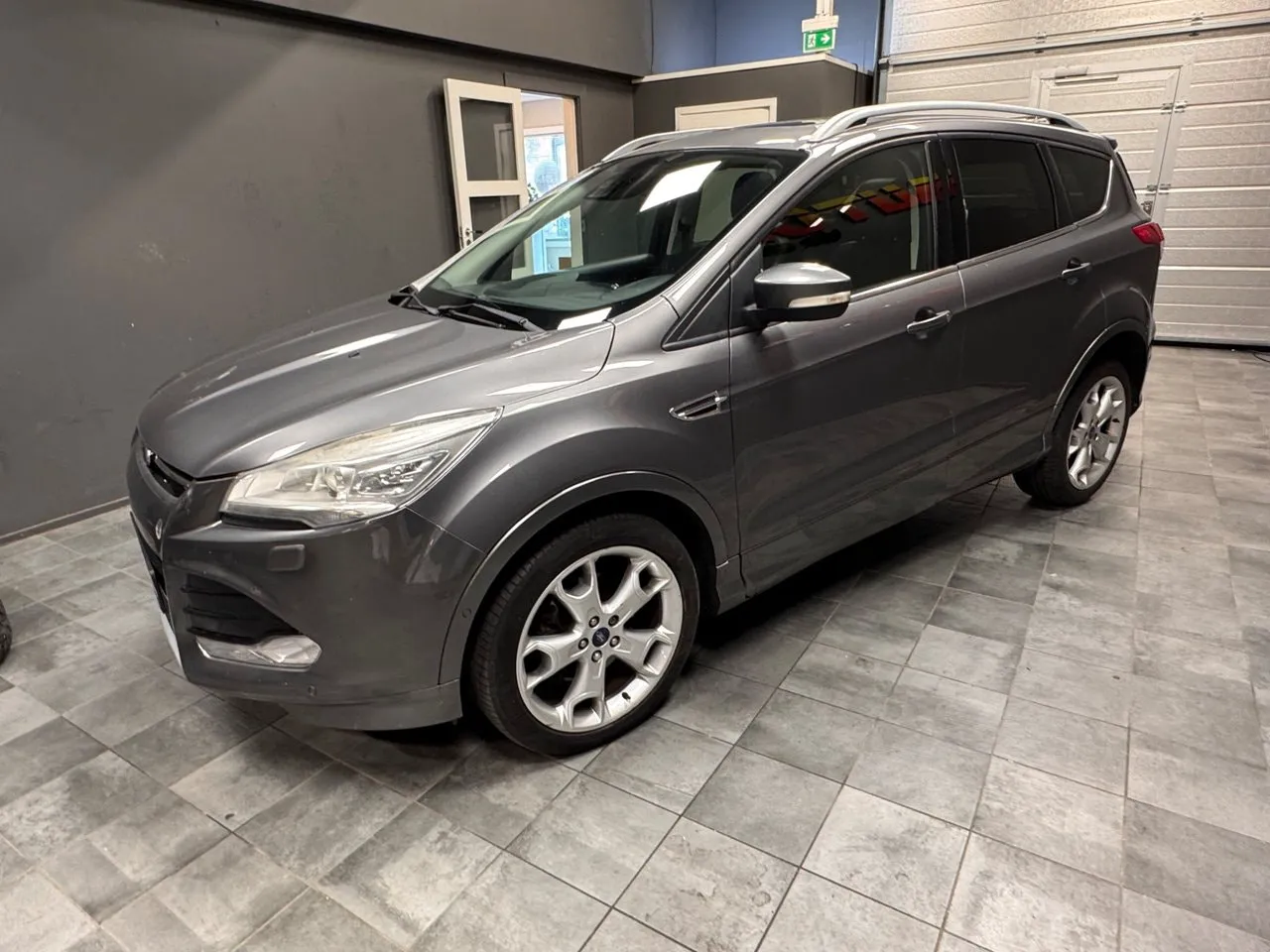 Vehicle image 2