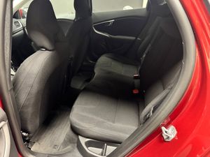 Volvo V40 bild 11