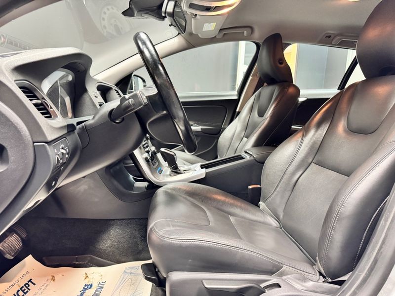 Volvo V60 bild 8