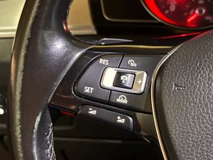 Volkswagen Passat bild 15