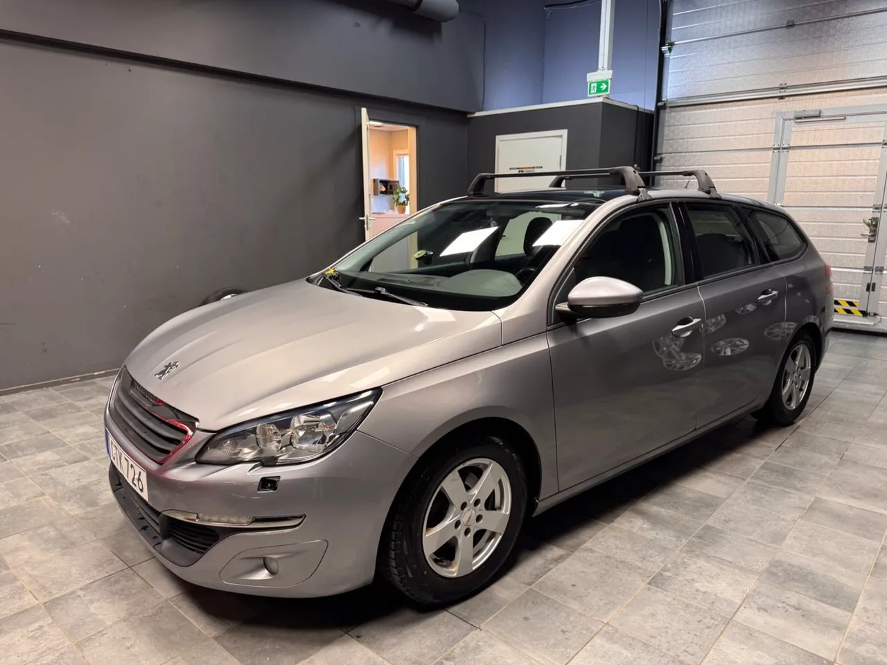 Vehicle image 1