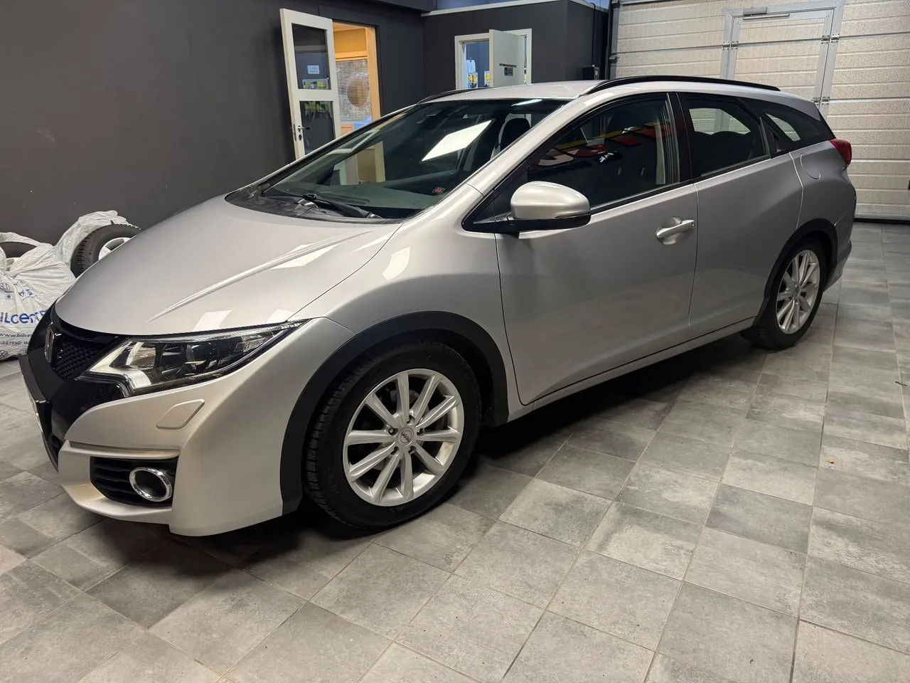 Vehicle image 2