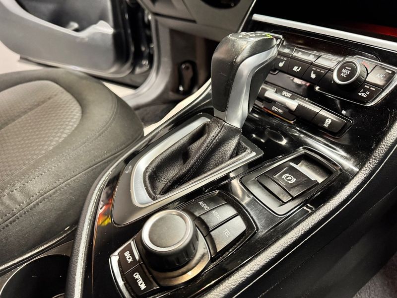 BMW 218 bild 7