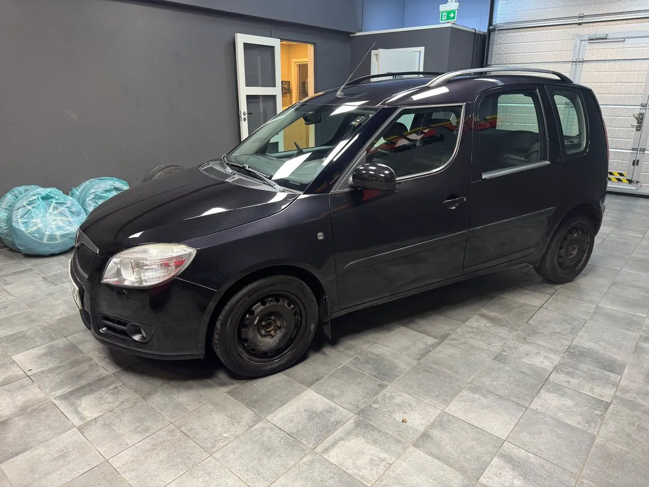 Vehicle image 2