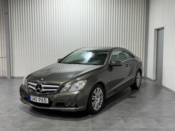Mercedes E220 CDI Coupé BlueEFFICIENCY 5G-Tronic - 2011