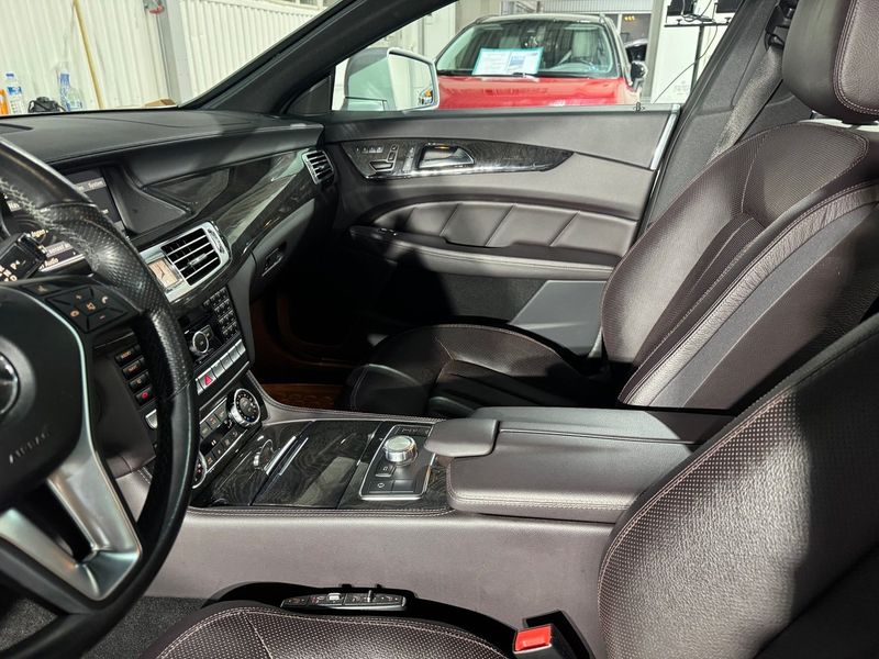 Mercedes CLS500 bild 25