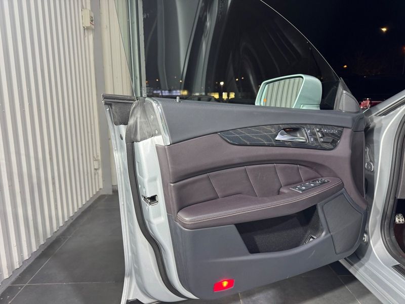 Mercedes CLS500 bild 22