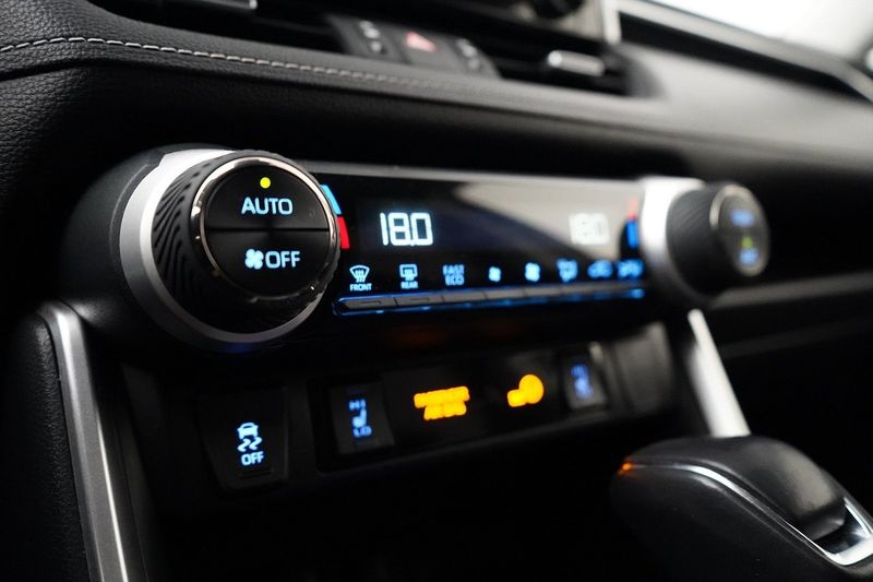Toyota RAV4 bild 13
