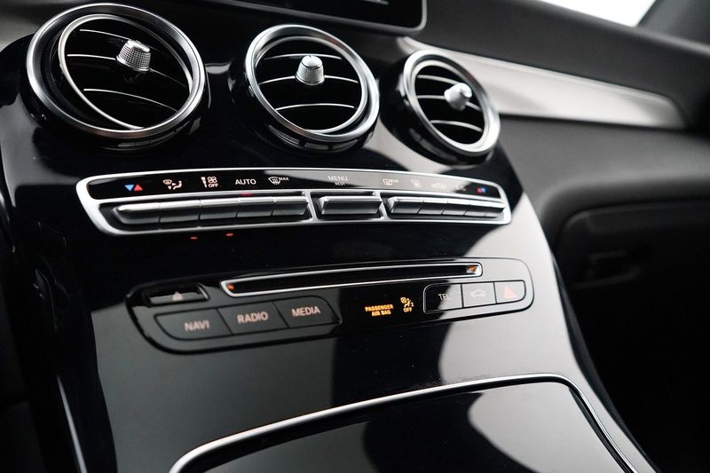 Mercedes GLC220 bild 13