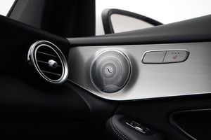 Mercedes GLC220 bild 16