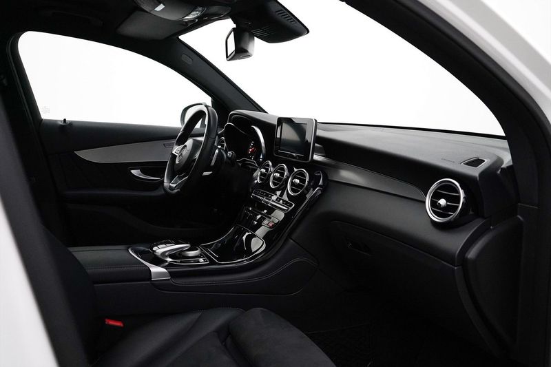 Mercedes GLC220 bild 17