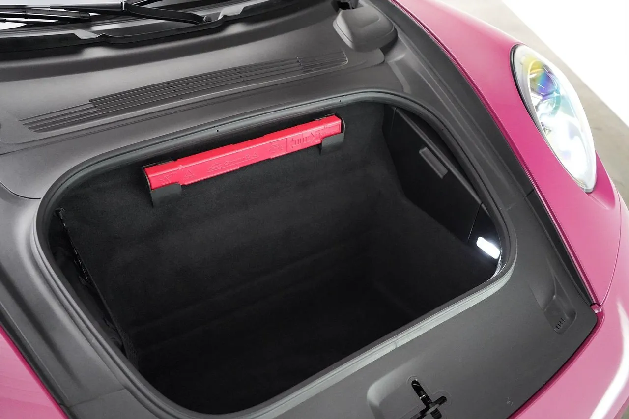 Vehicle image 21