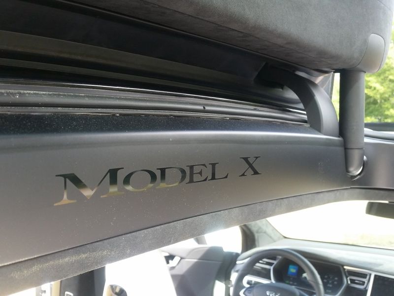 Tesla Model X bild 18