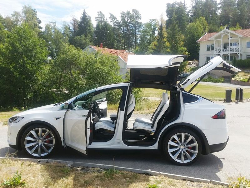 Tesla Model X bild 10