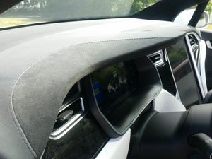 Tesla Model X bild 17