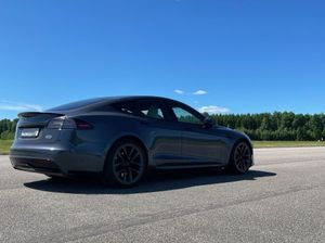 Tesla Model S bild 32