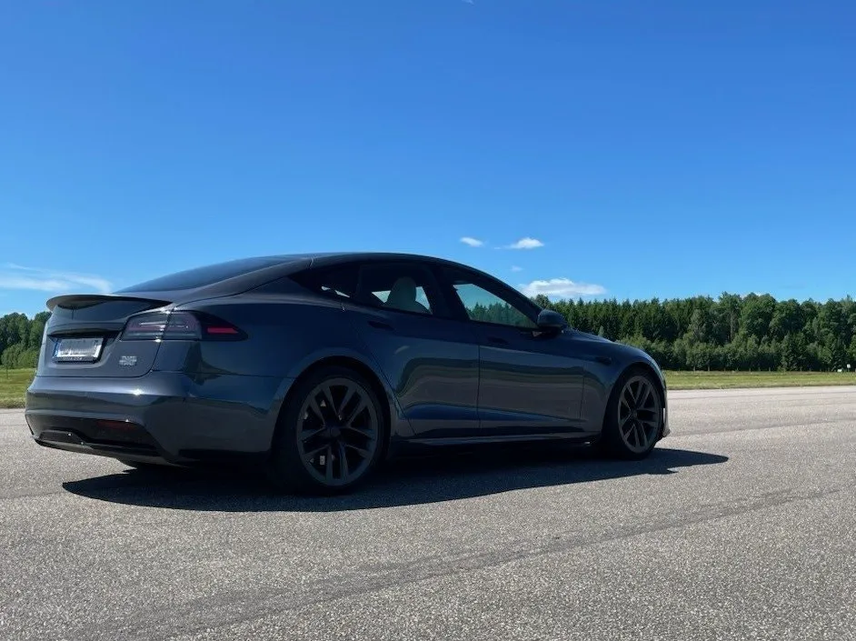 Vehicle image 31