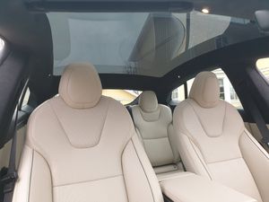 Tesla Model S bild 4