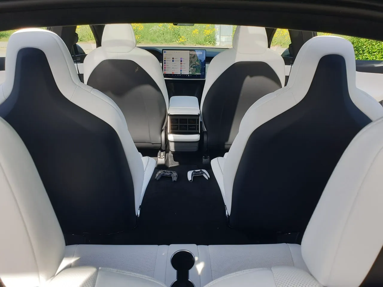 Vehicle image 20