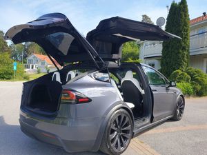Tesla Model X bild 10